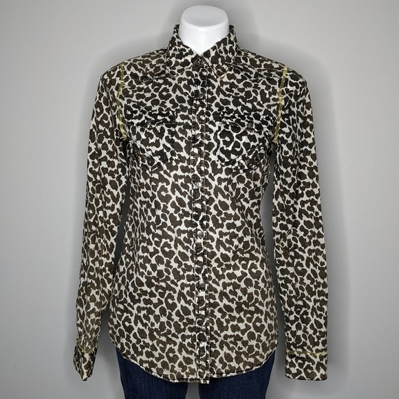 ✨3/$15 BKE brown white animal print distress faded button up S - Picture 1 of 7